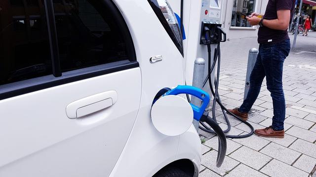 Ooststellingwerf investeert in extra laadpalen