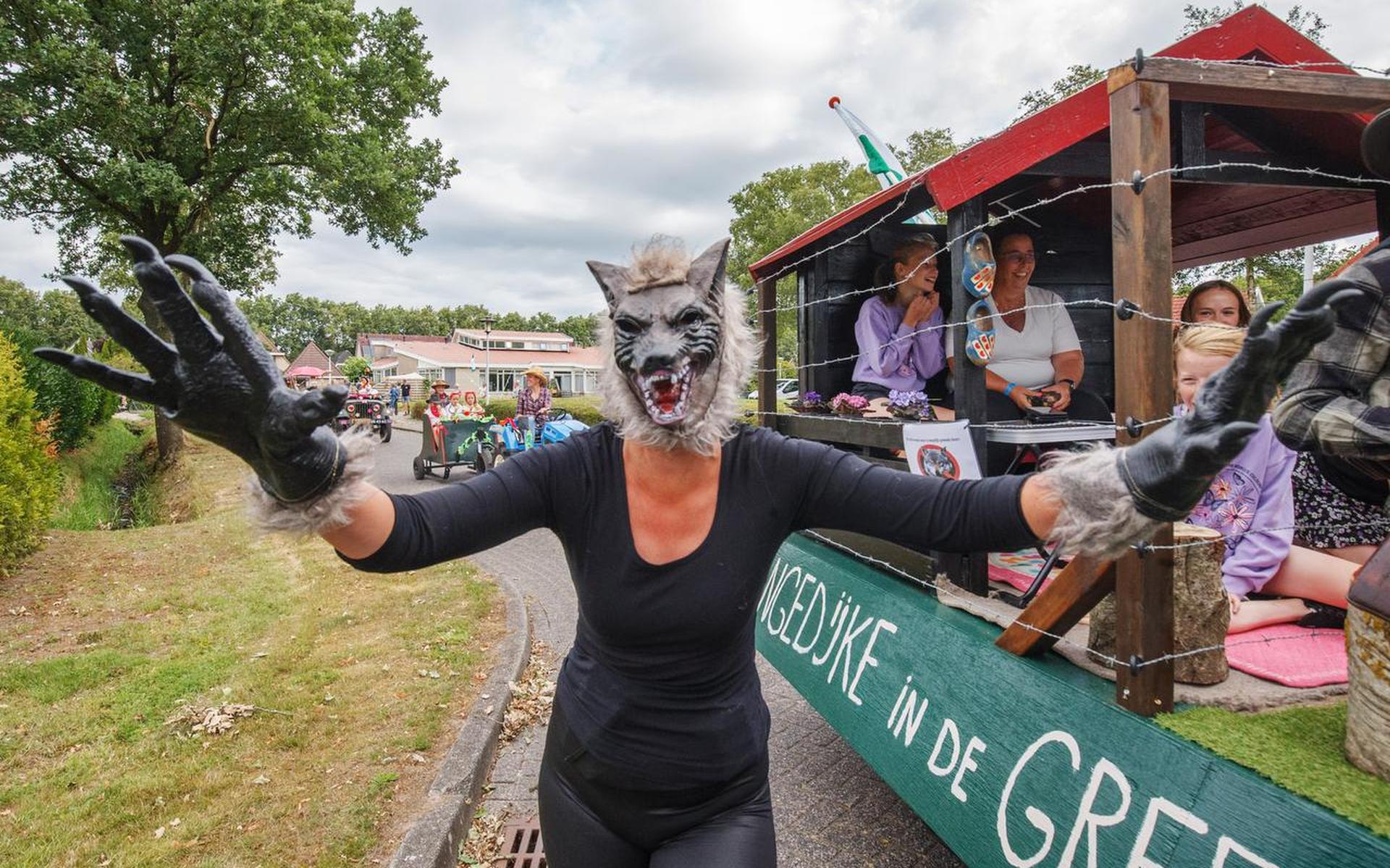 Trekker en step op 'Alles wat ons beweegt'-optocht in Langedijke
