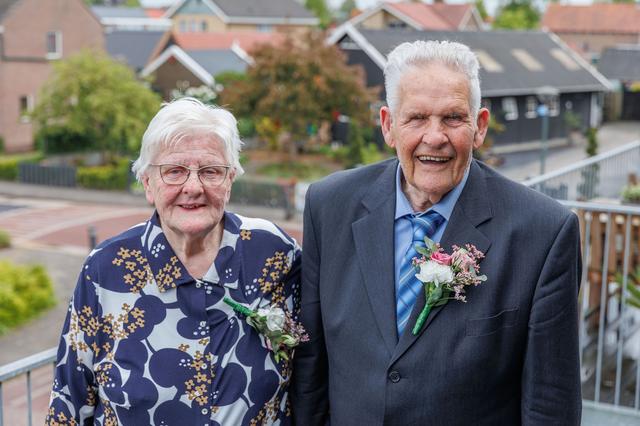 Echtpaar Plantinga uit Donkerbroek 65 jaar getrouwd: ‘Het gaat eigenlijk vanzelf’