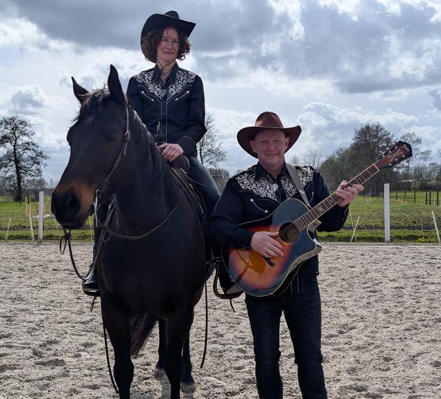 Luc en Annette combineren met Up-stairs livemuziek met persoonlijk verhaal: ‘We maken alles zelf en 