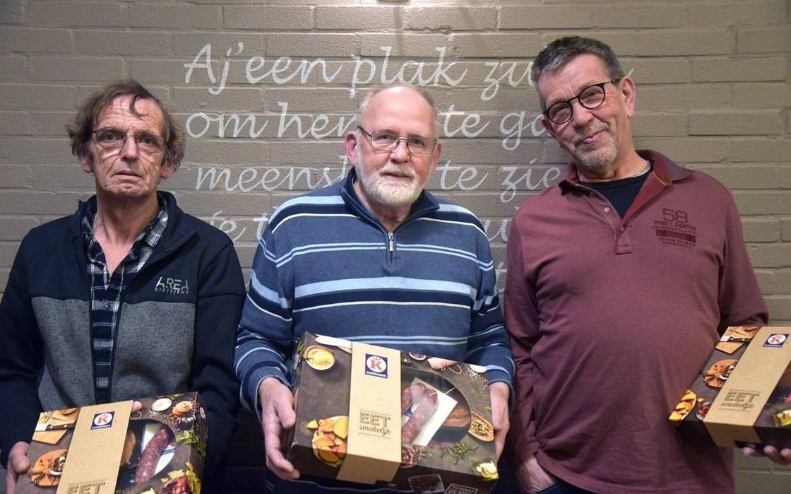 Frits van Vliet wint kaartmarathon van Ter Idzard