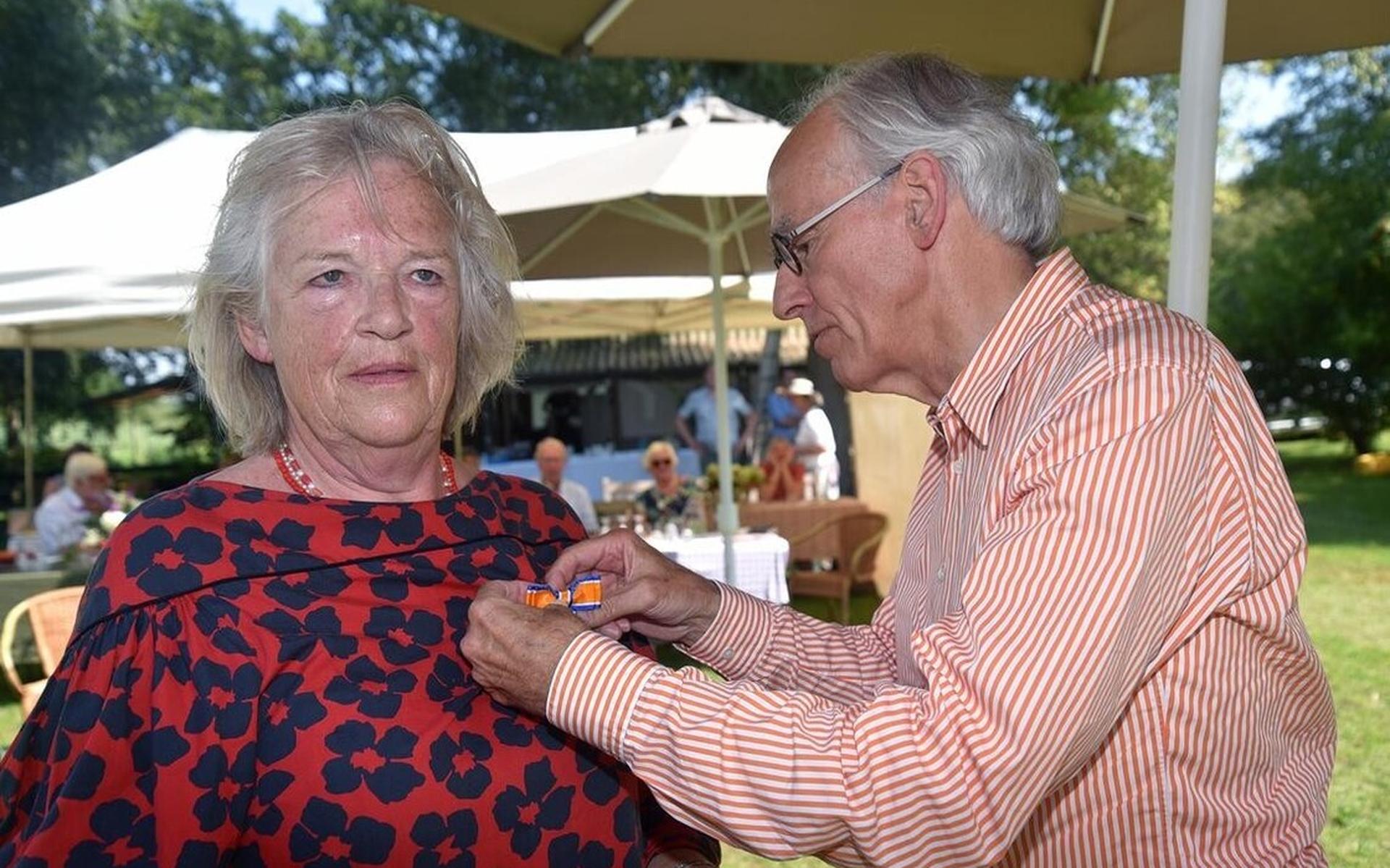Yvon Scheper van Opera Nijetrijne krijgt Koninklijke onderscheiding