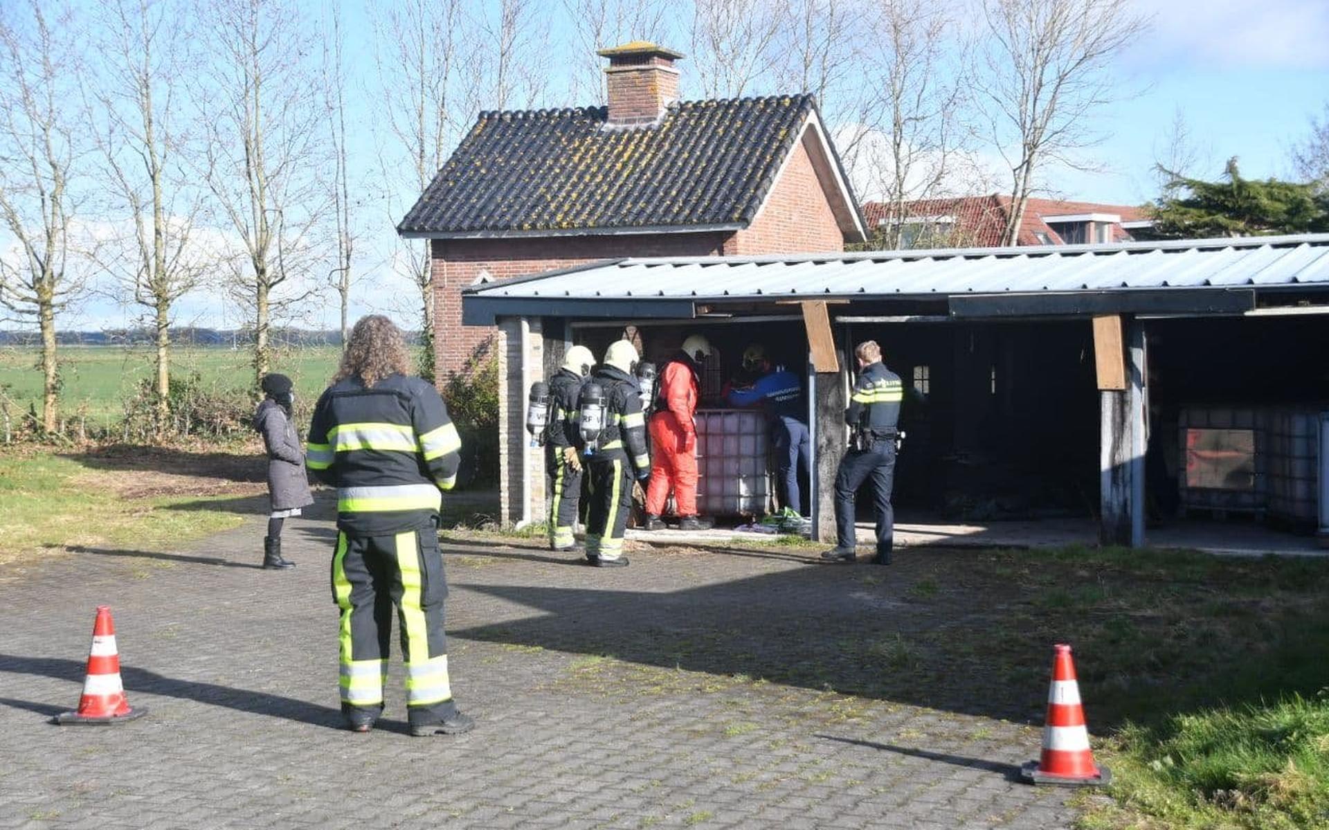 Politie vindt dode dieren op sterk water in loods in Makkinga - Nieuweooststellingwerver