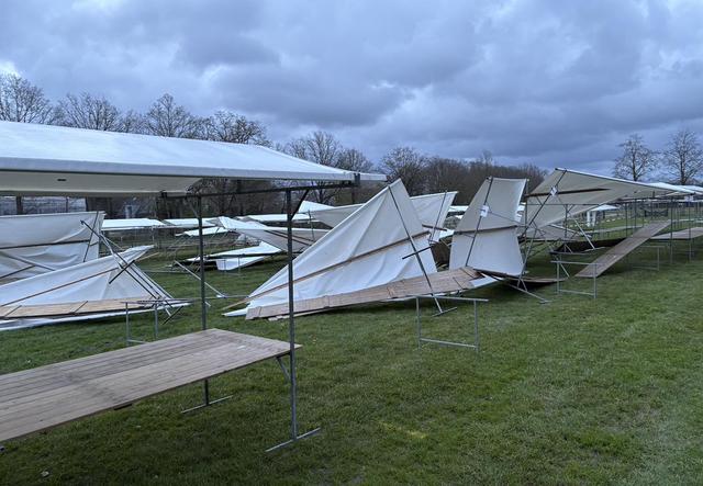 Harde wind blaas marktkramen omver. Lente- & paasfair Wollig Landleven in Oldeberkoop afgelast