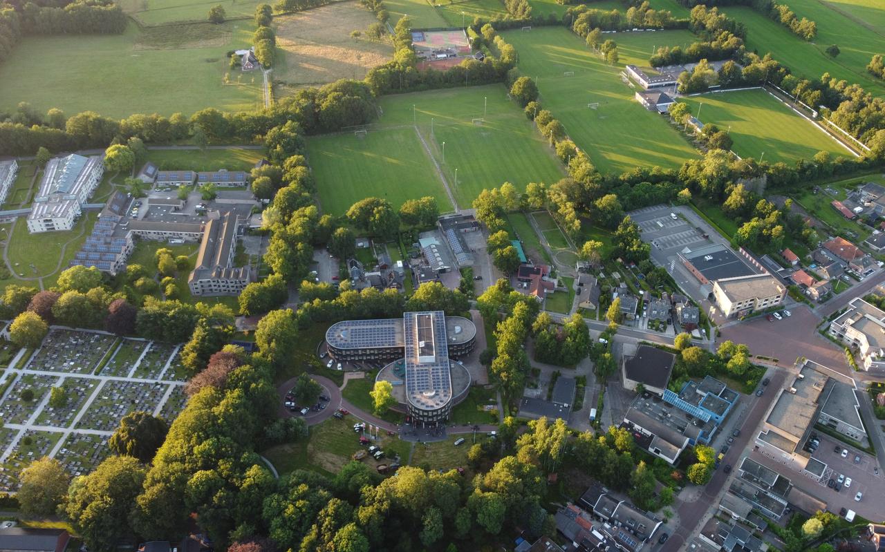 Een overzicht van het gebied rond de sportvelden. Een overzicht van het gebied rond de sportvelden.