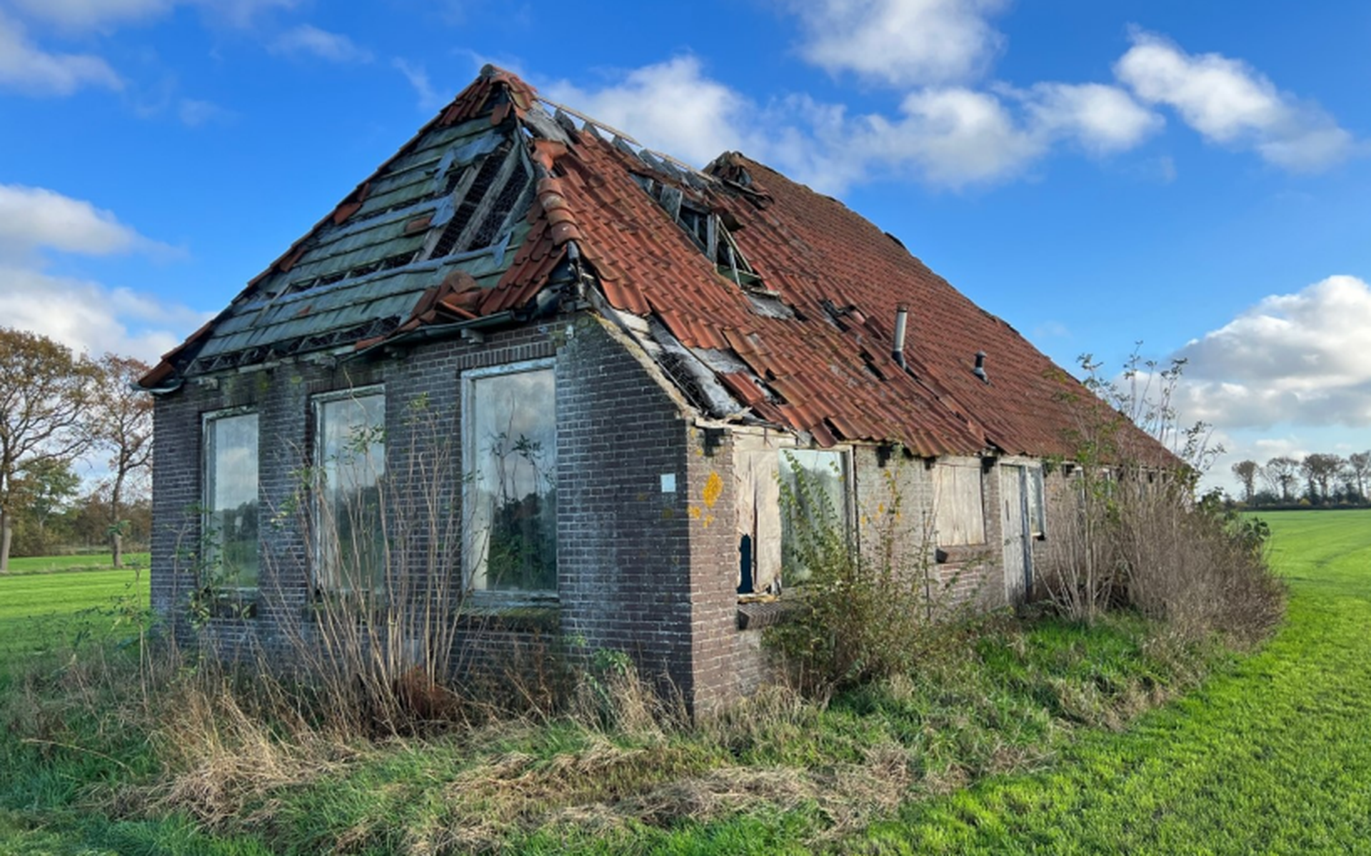 Ruïne in buitengebied bij Oldeberkoop wordt vervangen door nieuwbouw