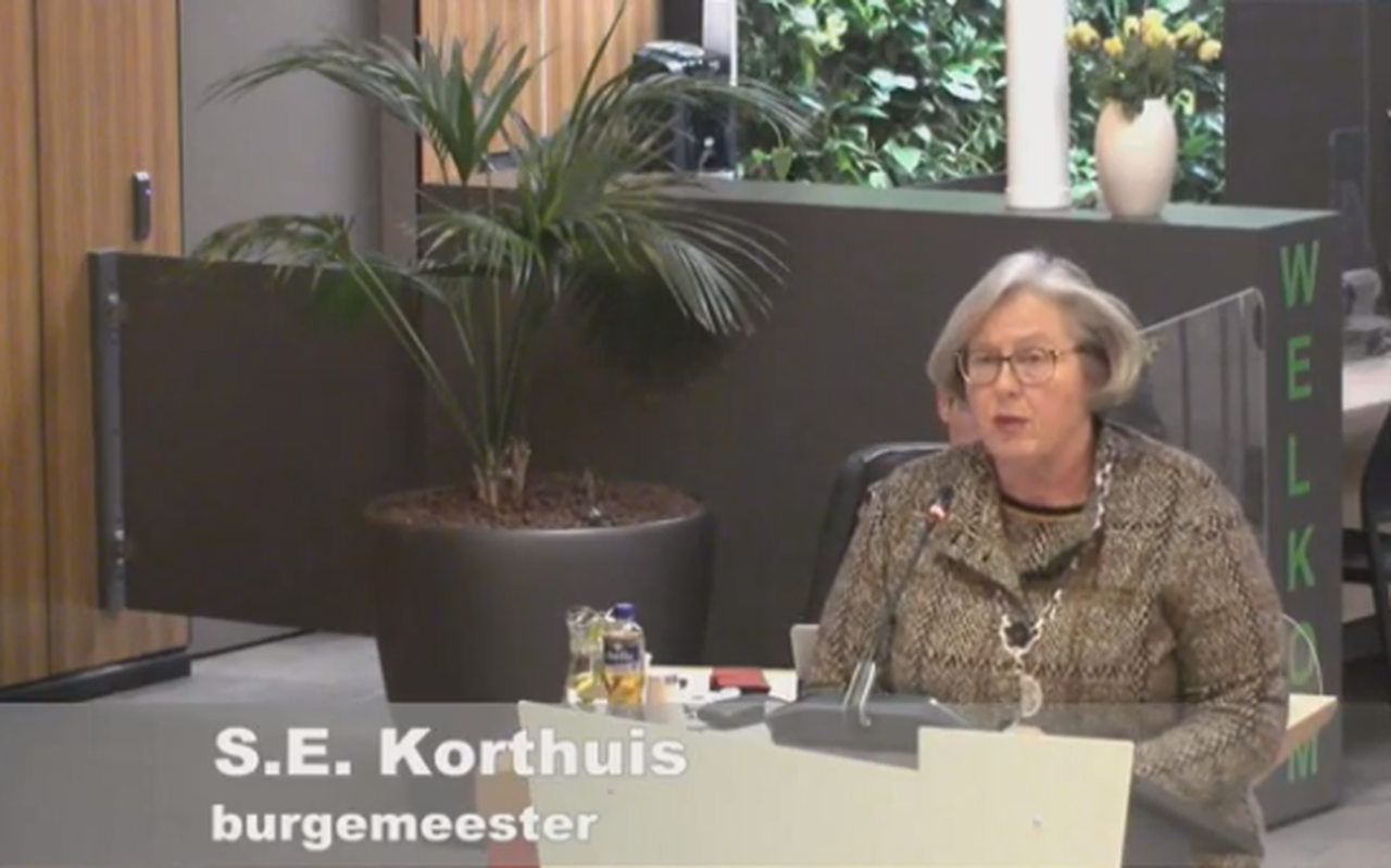 Waarnemend burgemeester Sandra Korthuis. Waarnemend burgemeester Sandra Korthuis.
