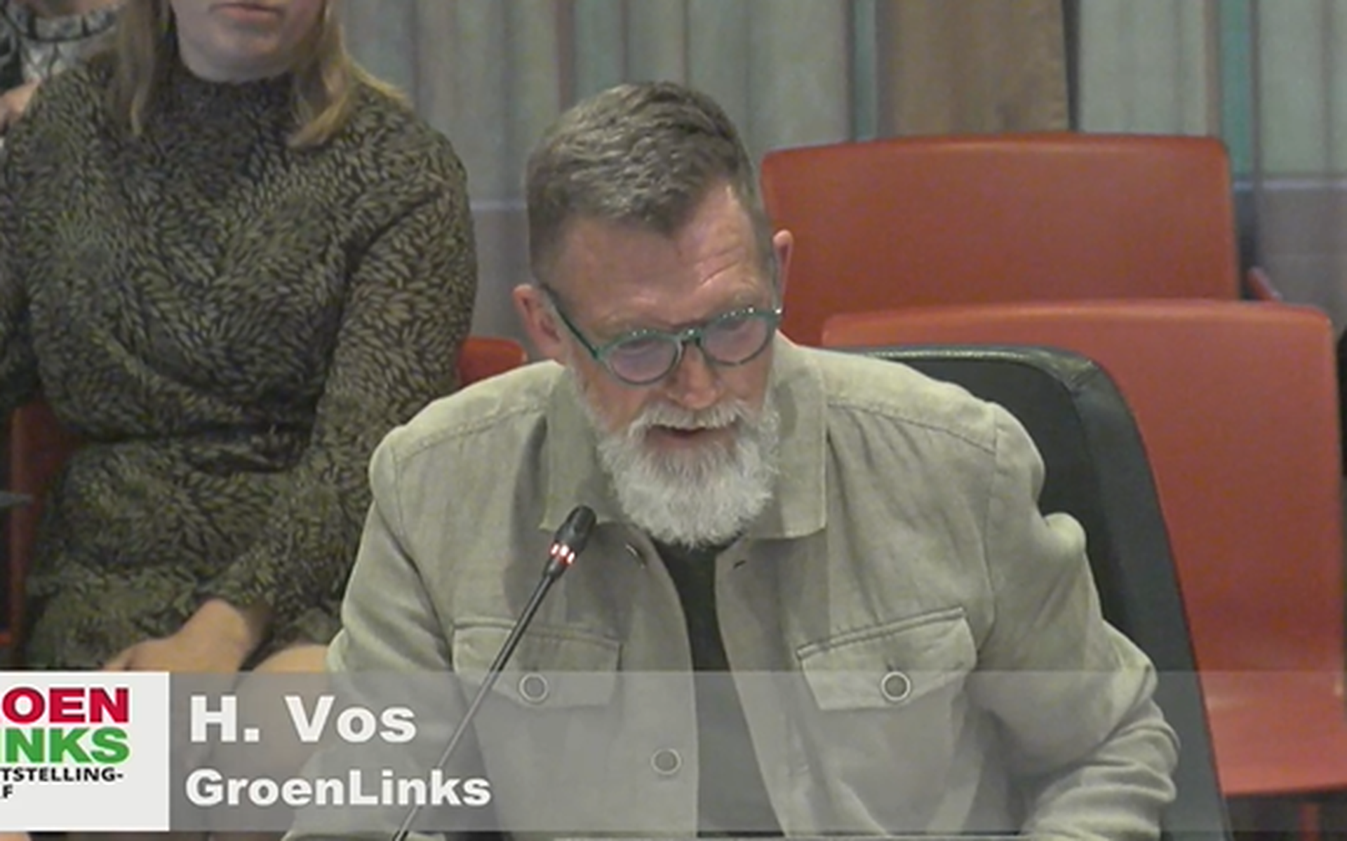 Henk Vos van GroenLinks staat alleen in zijn kritiek. FOTO Screenshot