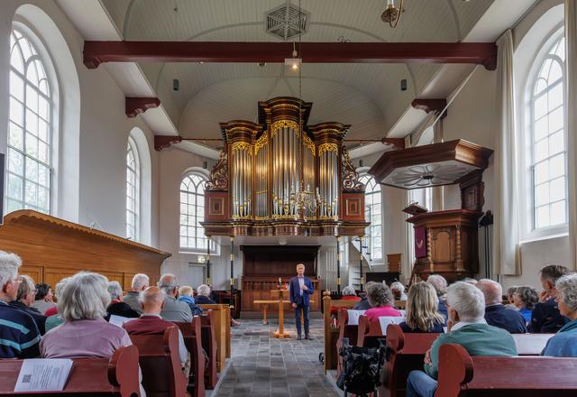 Vernieuwd Noormanorgel in Dorpskerk van Oosterwolde moet saai imago van instrument teniet doen