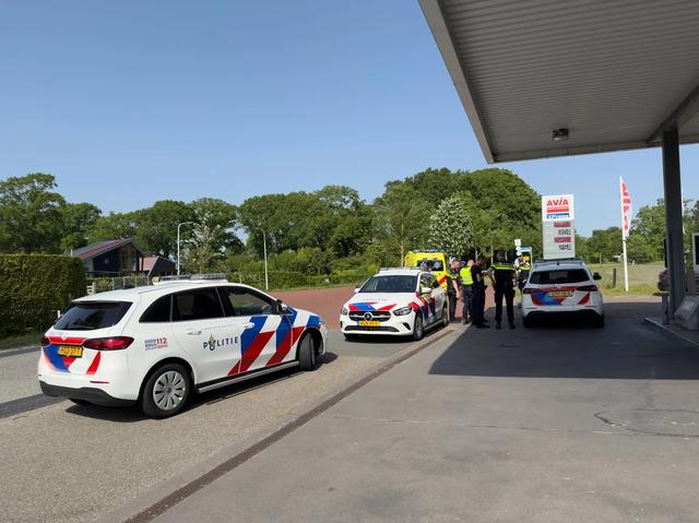 Automobilist rijdt door na aanrijding in Appelscha