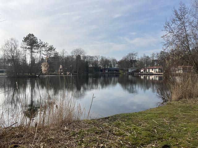 Ooststellingwerf stuurt waarschuwingsbrieven na handhavingsverzoek op Het Goudmeer in Oosterwolde