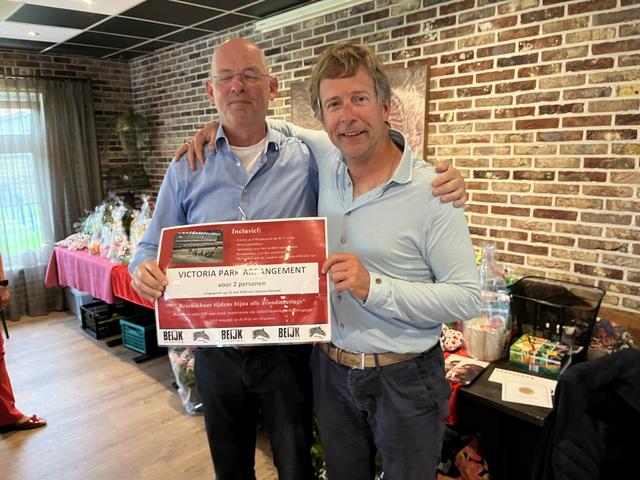 Freark en Willem-Jan winnen toernooi van bridgeclub Oosterwolde