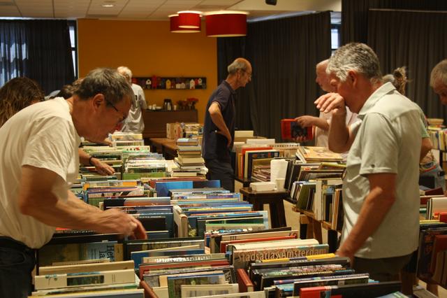 Boeken wisselen in Oldeberkoop massaal van eigenaar