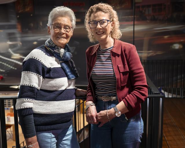 Ina Felder en Iepie Wijshake coördineren Taalplein in Ooststellingwerf