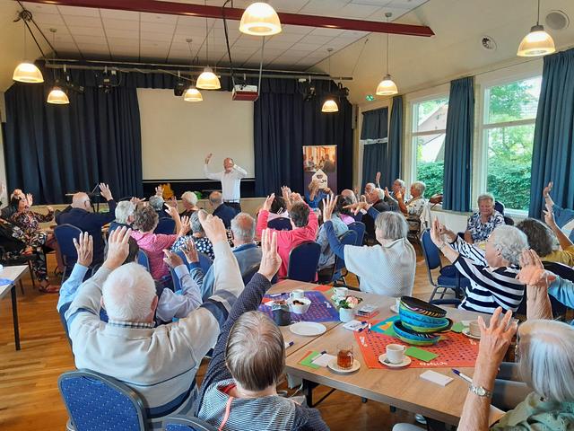 MeiJo café brengt in Langedijke het brein in beweging