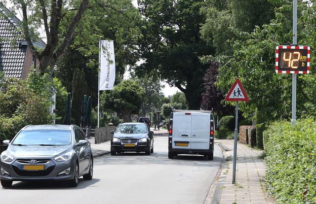 Smiley-palen in Oldeholtpade vanwege tijdelijke afsluiting van N351. ‘We houden ons hart vast’