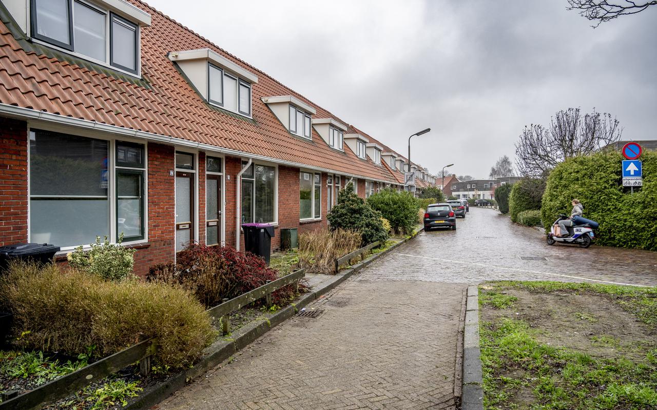 Het energielabel van deze huizen aan de Leeuwarder Van Loonstraat is kortgeleden opgekrikt naar niveau B. 