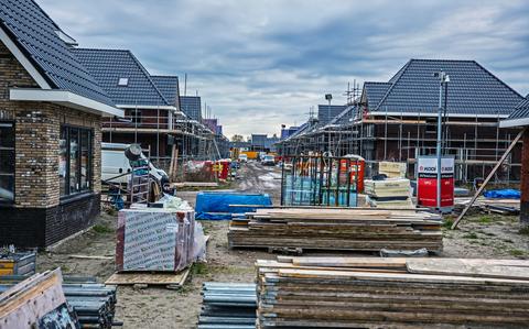 Woningbouw in Harinxmaland in Sneek.
