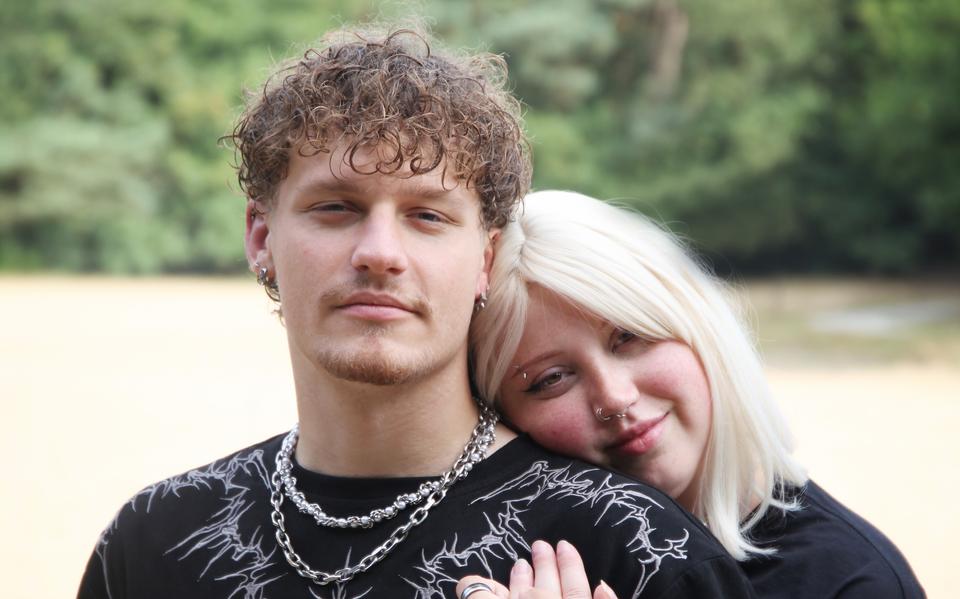Marit (23) uit Drachten had botkanker, weduwnaar Mackenzie (20) en moeder Ingrid (56) blijven achter - Nieuwe Ooststellingwerver