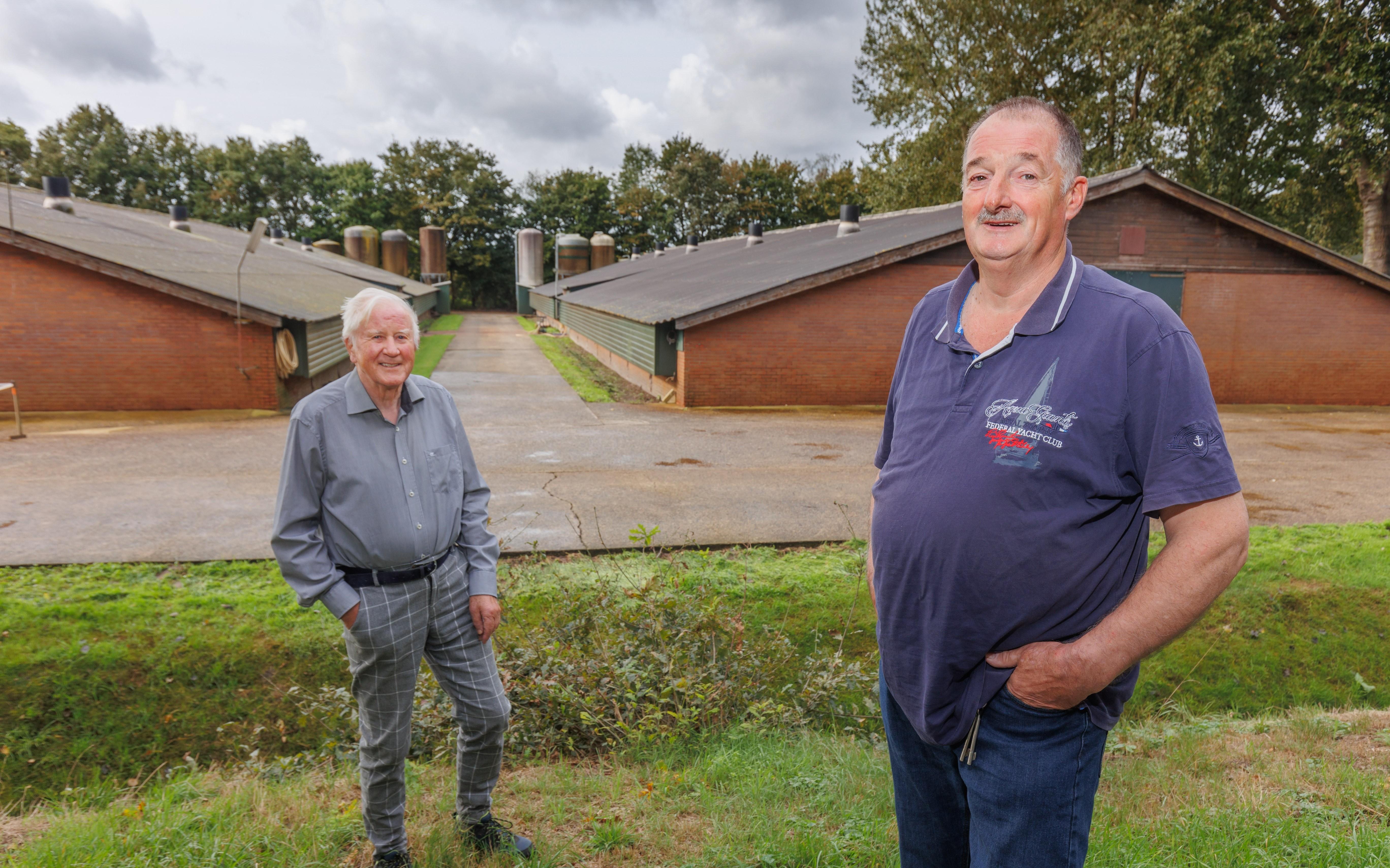 Kippenboer Geert uit Hoornsterzwaag is vijftig jaar bij de baas. 'Se ha my altiid frij litten'